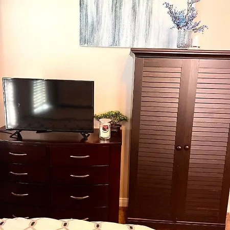 Luxury Studio Apartment-3