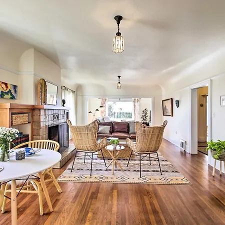 Beautiful Boho-Chic San Diego Home With Ocean View!-2