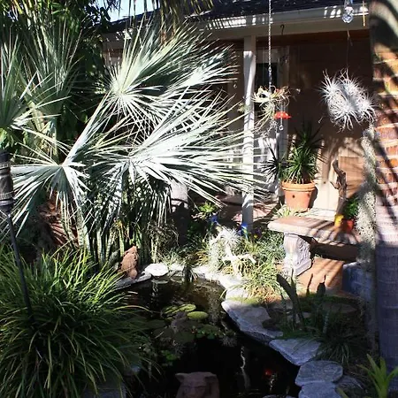 Adamsnoeve Studio Guesthouse-2