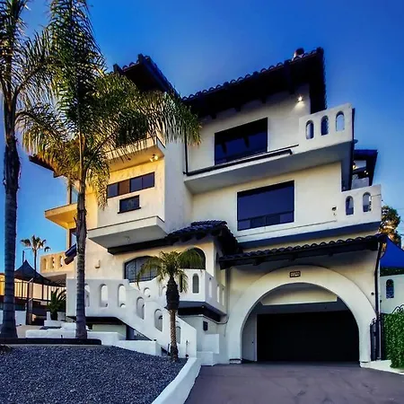 San Diego Villa With Pool,Jacuzzi And Sunset-Views-2