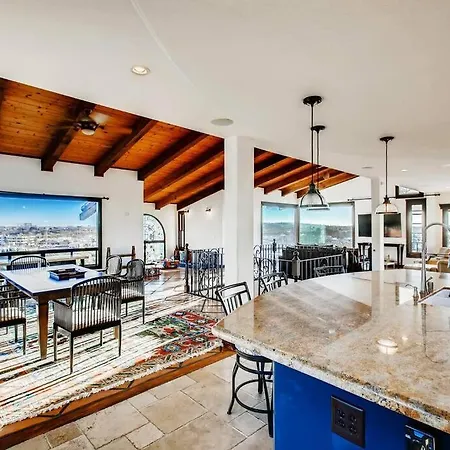 San Diego Villa With Pool,Jacuzzi And Sunset-Views-3
