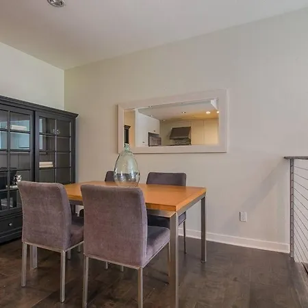 Luxury 3 Bd Townhome In Heart Of La Jolla Village-2