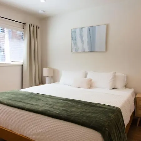 Remodeled, Close To All, Ac/Room 2Br, 1 Parking-2