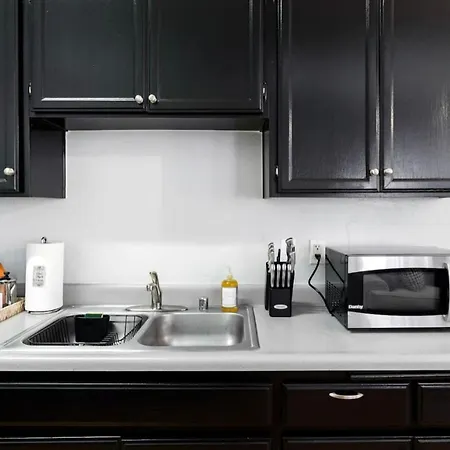 Gaslamp 2Bdrm - W Parking & 4 Beds #304-3