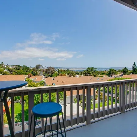 5431 Caminito Agua, La Jolla, Ca 92037-3