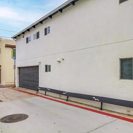Oceancatcher: Mission Beach Retreat with Ocean View-3