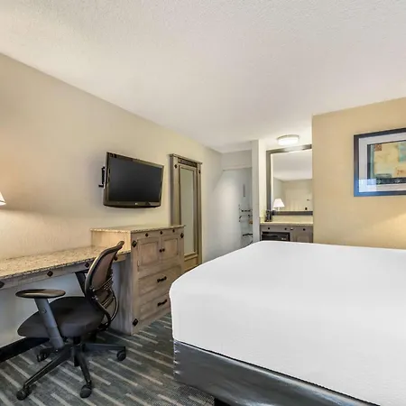 Best Western Americana Inn-3