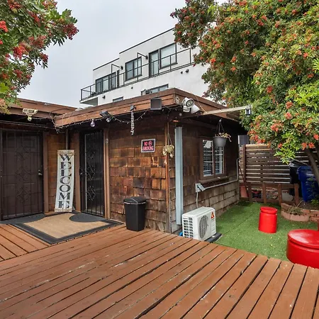 Cozy Studio In Downtown San Diego-2