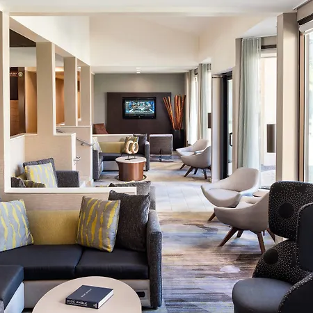 Courtyard By Marriott San Diego Sorrento Valley-3