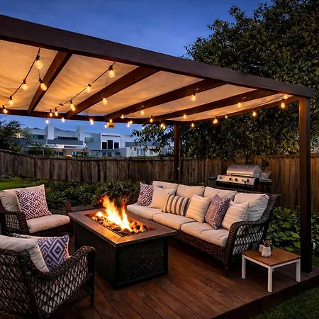 Casaviva Sky - 3Br 1Ba Sleeps 10 - Rooftop City Views, Firepit & Bunk Room - Near Zoo & Beaches-3