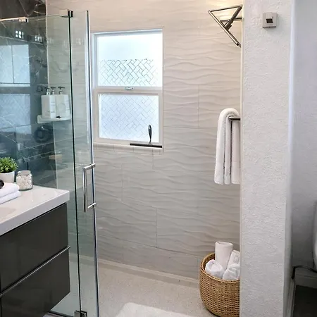 Casaviva Pacifica - 2Br Sleeps 10 With Firepit, Bbq & Shared Yard - Walk To Hillcrest Fun, Near Zoo, Balboa Park & Beaches-3