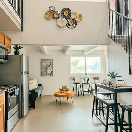 Little Italy Modern Lofts-2