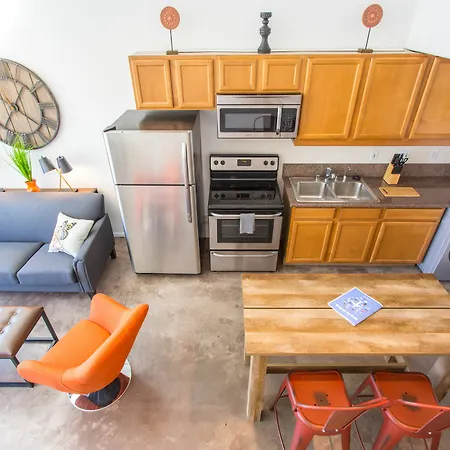 Loft Style 1Br In Little Italy By Sonder-3