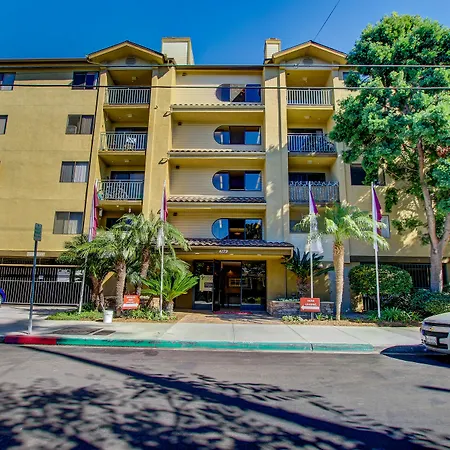 Sunshine Suites At Hillcrest-2