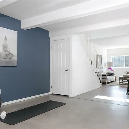 Serene 1Br In Little Italy By Sonder-2