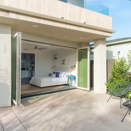 Iris By Avantstay - Modern Home W/ 3 Patios & Rooftop Views-2