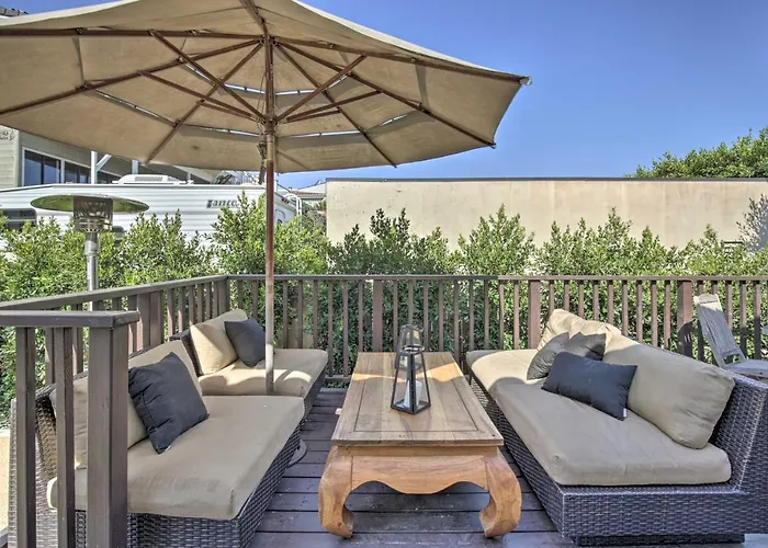 Serene San Diego Retreat W/ Deck - Walk To Bay!