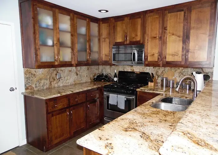 Modern & Upscale Pet Friendly Home San Diego que aceita animais de estimação